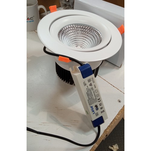 Outlet: Lager rea: Downlight IP44, 35W, 60 grader - Ø:19,8 cm, lutbar